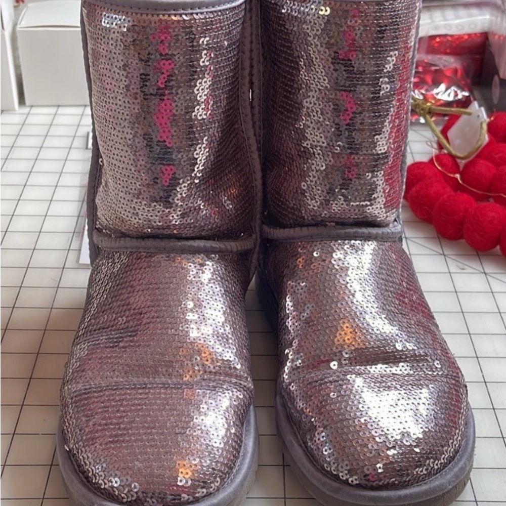 UGGs pink sequin boots size 8